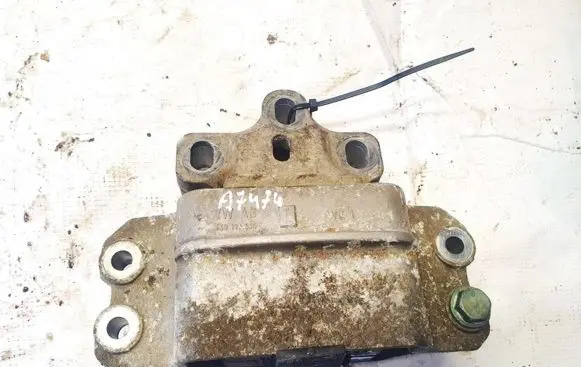 Audi A3 S3 8P Engine mount bracket 1k0199555