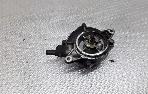 Audi A8 S8 D3 4E Vacuum pump 057145100L