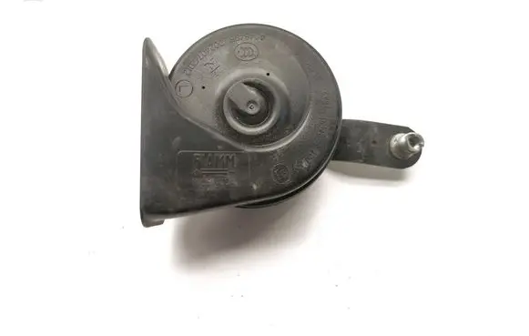 Tesla Model X Horn signal 1045496-00-A
