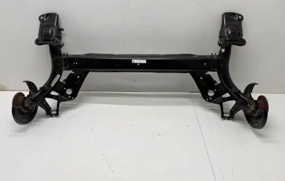 Volkswagen Jetta USA Rear axle beam 5QM501049M 5QM501115