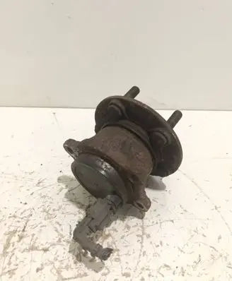 Ford Connect Rear wheel hub