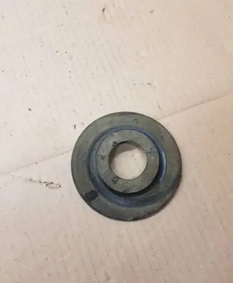 Volkswagen Golf VII Rear coil spring rubber mount 5Q0512149F