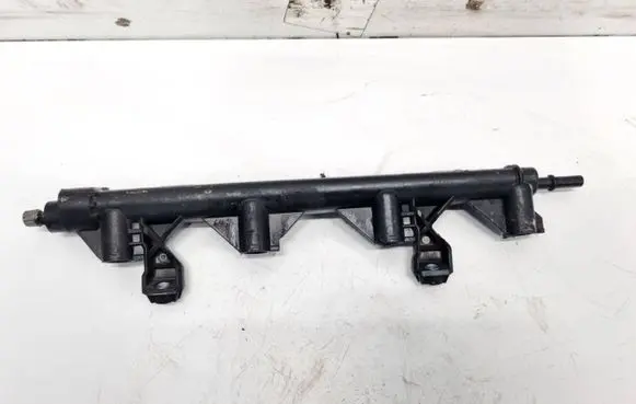 Peugeot 3008 I Fuel main line pipe V75756458002