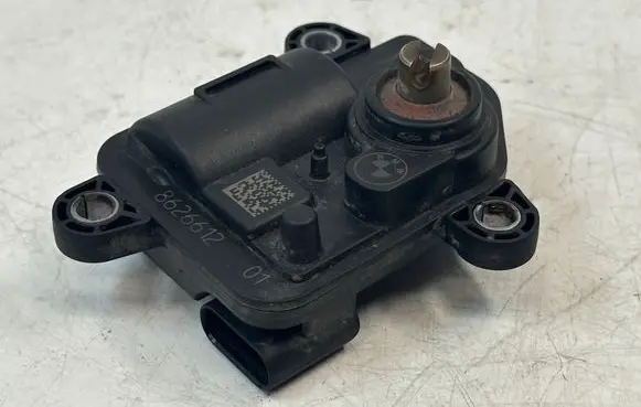 BMW X6 F16 Exhaust pressure sensor 8632154 18308632154