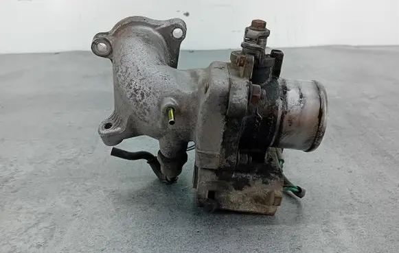 Toyota Corolla Verso E121 Throttle body valve 