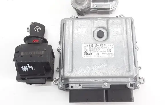 Mercedes-Benz E W211 Engine ECU kit and lock set A6421500291 0281012784 A2034621130