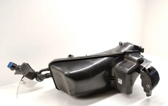 Volvo V60 AdBlue liquid reservoir 31405814