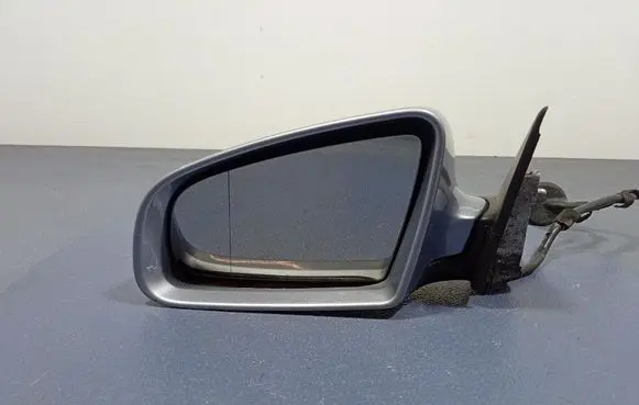 Audi A3 S3 8P Front door electric wing mirror