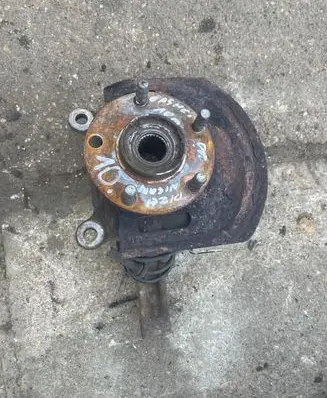 Nissan Qashqai Front wheel hub