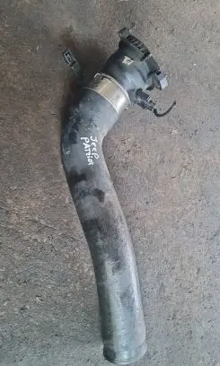 Jeep Patriot Air intake duct part A6510900137