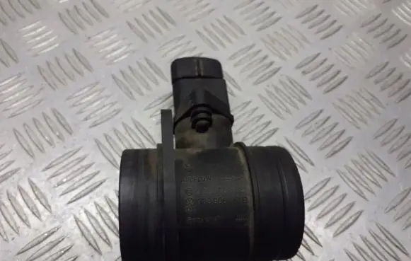 Skoda Fabia Mk1 (6Y) Mass air flow meter 0281002531