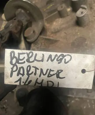 Citroen Berlingo Manual 5 speed gearbox 9680886910