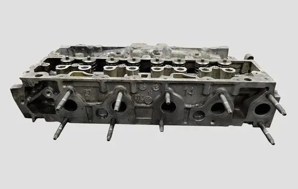 Volvo V40 Engine head 9684487210