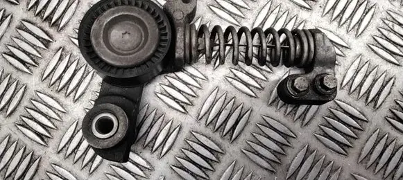Volvo V70 Alternator belt tensioner 