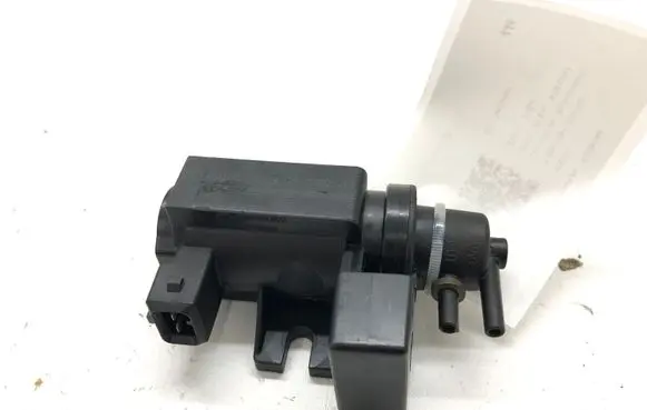 BMW 5 E60 E61 Turbo solenoid valve 7796634 70057903