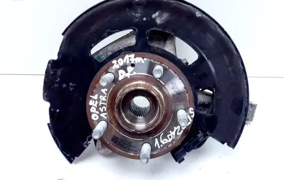 Opel Astra K Front wheel hub 13510543 557804735