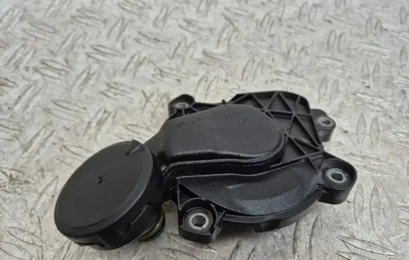 Mercedes-Benz GLE (W166 - C292) Oil breather separator A2760100331