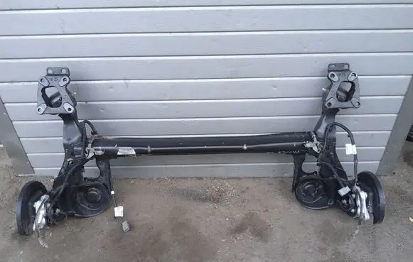 Toyota ProAce City Rear axle beam SU001B0750 SU001A9547 SU001A9548