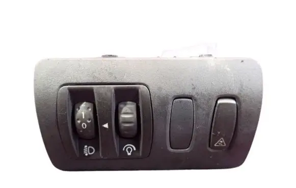 Renault Clio III Light switch 