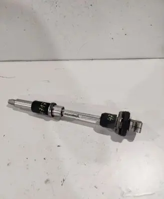 BMW X5 E70 Steering column universal joint 6774108