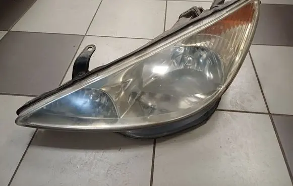 Toyota Previa (XR30, XR40) II Headlight/headlamp