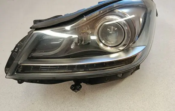 Mercedes-Benz C W204 Headlight/headlamp A2048204339
