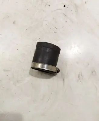 Toyota Yaris Engine coolant pipe/hose