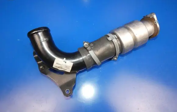 Volvo V40 Intercooler hose/pipe AV616C750AE D05WE 133582