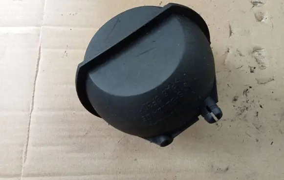 Volkswagen Touareg I Vacuum air tank 7M0129808 KJSBZ02ADE 97VB9J442AA