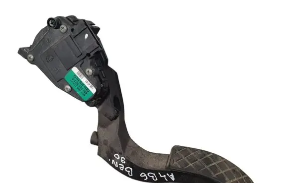 Audi A4 S4 B6 8E 8H Accelerator throttle pedal 8EI721523A 6PV00837501
