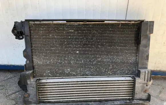 Fiat 500L Radiator set 