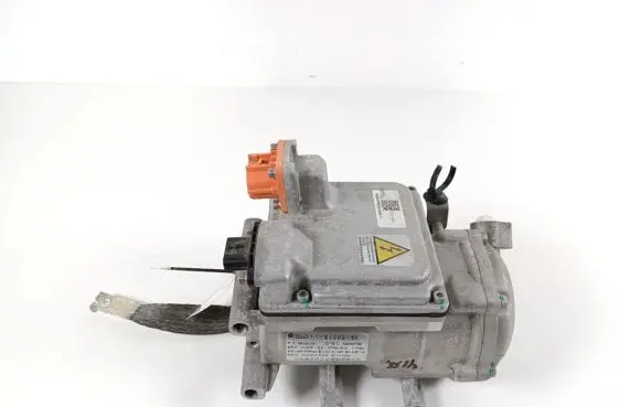 Dacia Spring Air conditioning (A/C) compressor (pump) 926006978R
