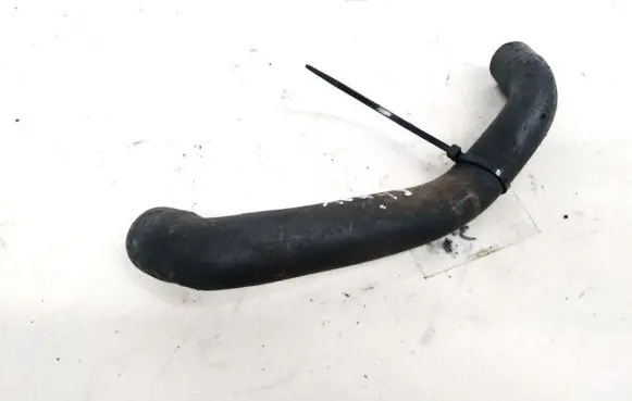 Volkswagen Polo IV 9N3 Engine coolant pipe/hose