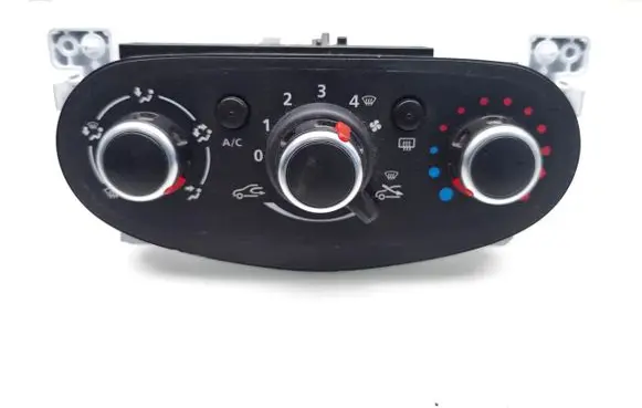 Dacia Sandero Climate control unit 5P374170