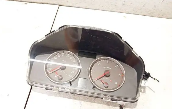 Speedometer (instrument cluster)