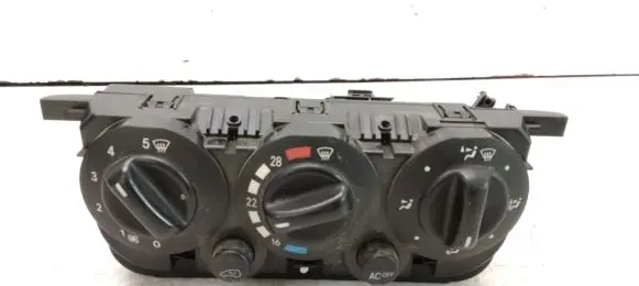 Mercedes-Benz A W168 Climate control unit 1688302285