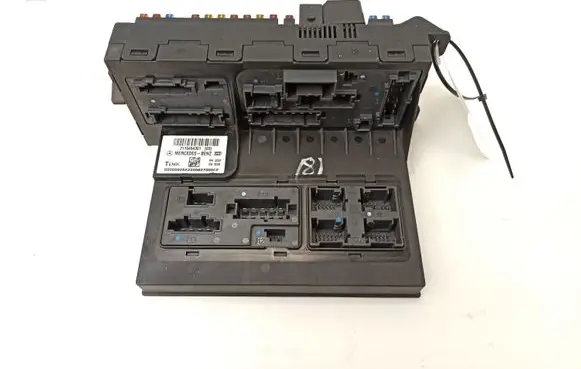 Mercedes-Benz E W211 Fuse module 2115454301