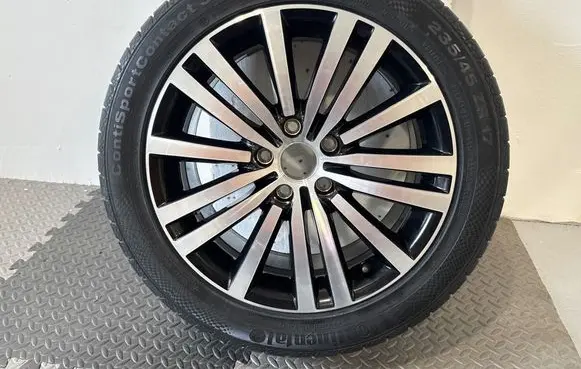 Volkswagen PASSAT B7 R17 alloy rim 3AA601025