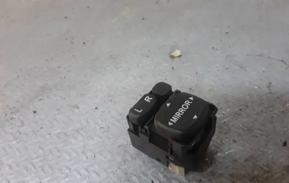 Subaru Forester SH Wing mirror switch 183606
