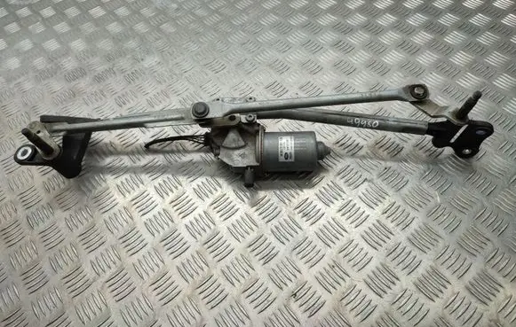 Land Rover Range Rover Evoque L538 Front wiper linkage and motor W0027101