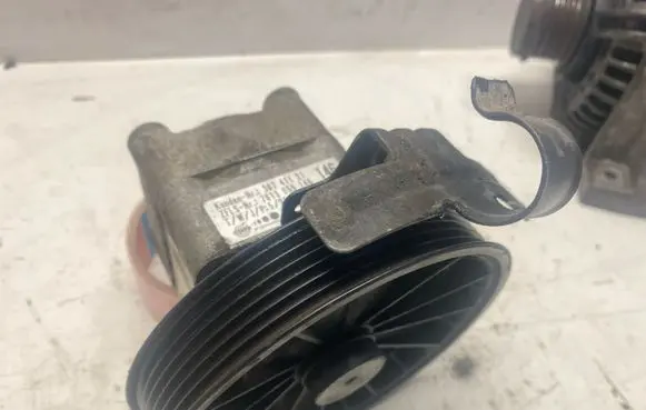 Volvo S60 Power steering pump 7613955146