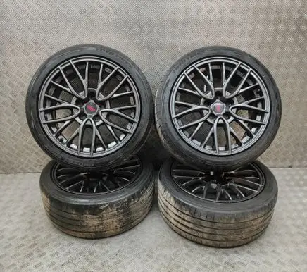 Subaru WRX R18 alloy rim 28111VA030