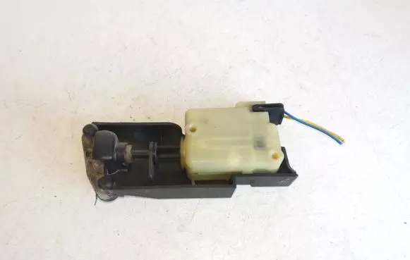Fuel tank cap lock motor