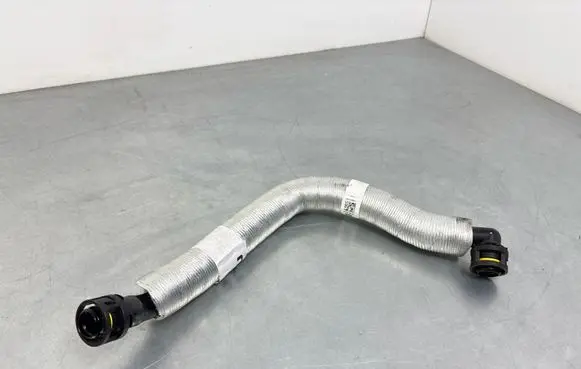 Land Rover Defender Air intake hose/pipe P108A