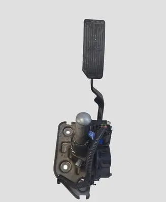 Nissan Murano Z50 Accelerator throttle pedal 18002CA100
