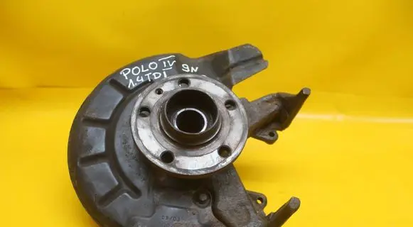Volkswagen Polo IV 9N3 Front wheel hub spindle knuckle 2312