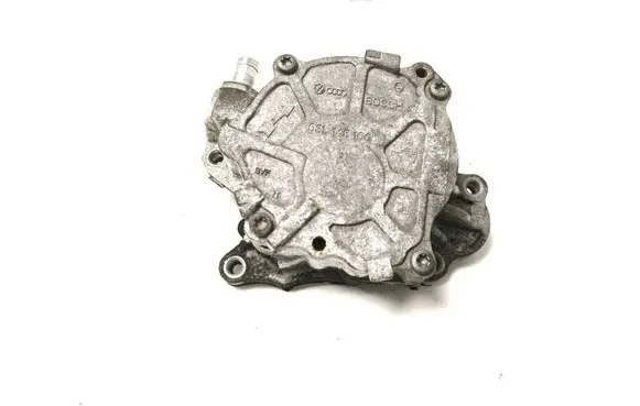 Volkswagen Tiguan Vacuum pump 03L145100