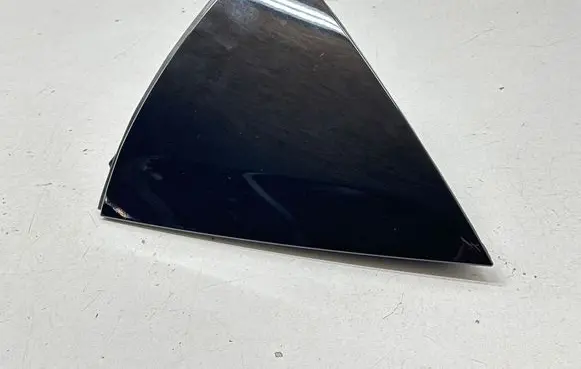 Chrysler Pacifica Tailgate trim 68227309AD