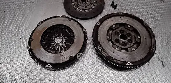 Volkswagen PASSAT B6 Clutch set kit 022141031S