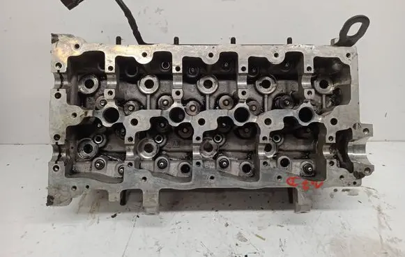 Hyundai ix35 Engine head G4FD